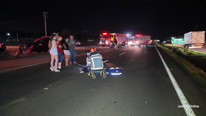 Jovens ficam feridas após colisão entre duas motocicletas Mandaguari