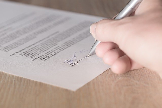 contract-g3512821b1_640