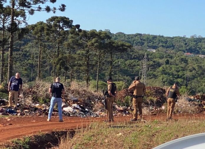 Equipes-da-Policia-Militar-e-Civil-estao-no-local--00696031-0-202210241035-md