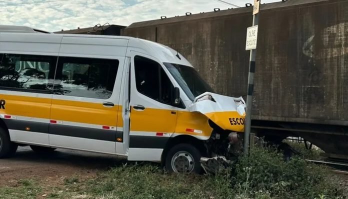 ac trem apc