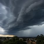 Defesa Civil Nacional alerta população para chegada do ciclone bomba