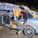 Família fica ferida após carro bater na traseira de carreta estacionada em Sarandi