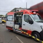 Açougueiro morre prensado por caminhonete após veículo subir na calçada em Sarandi