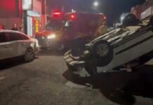 Mãe e bebê são encaminhados ao hospital após carro capotar em Arapongas